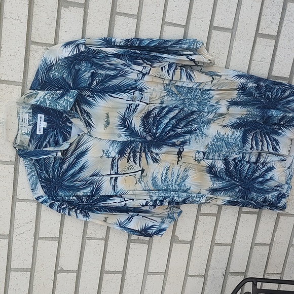 MENS Hawaiian Shirt - Picture 2 of 7